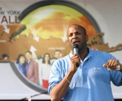 Donnie McClurkin calls last 2.5 months ‘harrowing’ after surviving coronavirus, burying loved ones