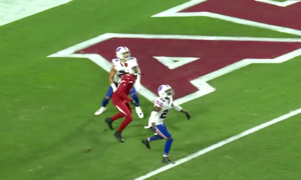 Cardinals' DeAndre Hopkins catches game-winning Hail Mary