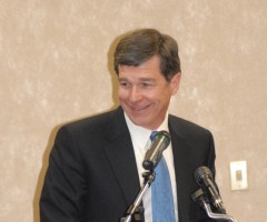 North Carolina gov. signs proclamation honoring ‘gender expansive parents’