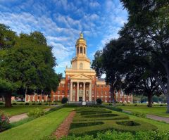 Baylor to erect statues in honor of first black graduates