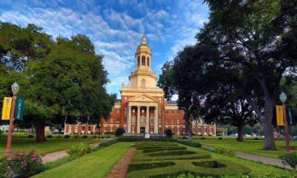 Baylor to erect statues in honor of first black graduates