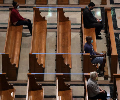 Judge lifts worship restrictions on DC churches in time for Holy Week services