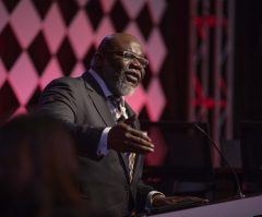 TD Jakes warns the Church has become 'deaf,' consumed with 'tribalism'