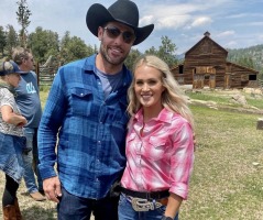 Carrie Underwood thanks Pastor David Platt for Bible study at spiritual retreat in Colorado mountains