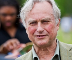 Richard Dawkins signs declaration opposing gender reassignment surgeries, puberty blockers for kids