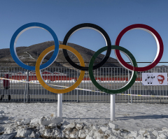 Team USA advises Olympic athletes to leave phones at home to evade China's cyber spies