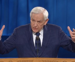 Pastor David Jeremiah urges Christians to be stewards of biblical truth in a 'post-truth world'