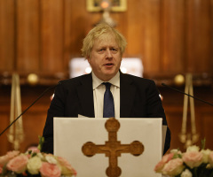 Boris Johnson says Ukrainians fleeing warzone can join family in UK