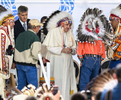 Pope meets with Native American leaders, apologizes for Canadian residential school abuses