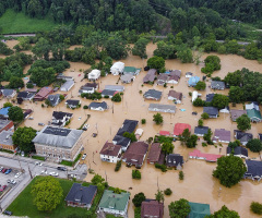 Death toll rises in flood-stricken areas of Kentucky as search and rescue teams look for missing