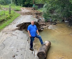 Kentucky pastor helps over 300 residents traumatized by deadly flooding