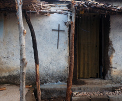 Cameroon: Gunmen kidnap 5 priests, nun and churchgoers after setting fire to church 