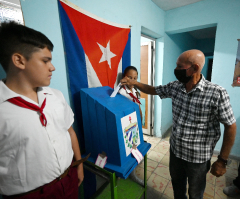 Cubans vote to legalize same-sex marriage, adoption in family code