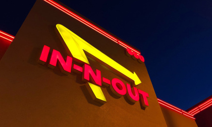 Which Bible verses does In-N-Out serve with its Double-Doubles, fries and shakes?