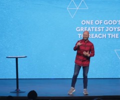 Pastor rebuked for preaching in skinny jeans that make him look like he’s ‘trying to be sexy’