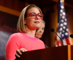 Sen. Kyrsten Sinema registers as independent, says Democratic Party pulling to the 'extreme'