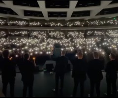 ‘Silent Night’: Matthew West shares stunning video of 4,500 fans singing together