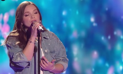 'American Idol' contestant sings 'Thank God I Do' after advancing to Top 12