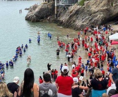 Over 4,000 people baptized at California beach during historic 'Baptize SoCal' event