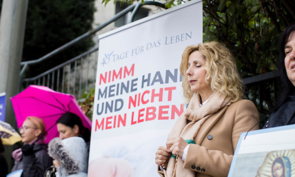 Top German court strikes down prayer ban near abortion clinics