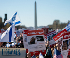 'Bless the nation of Israel': Nearly 300,000 rally in support of Israel, Hamas hostages