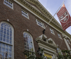 Harvard pressuring Jewish group to remove menorah at night: rabbi 