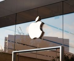 Apple must consider Christian group's free speech resolution, SEC says