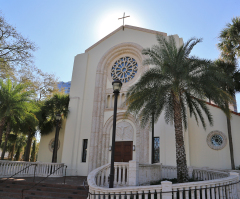 US Catholic bishops warn 'lives of people of faith' at risk in 2024