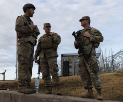 Texas 'prepared' for clash with feds over border, Gov. Abbott says; 10 states sending National Guard troops