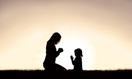 How do godly mothers pray? 