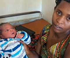 Nonprofit helps teen mom in Rwanda choose life day before abortion