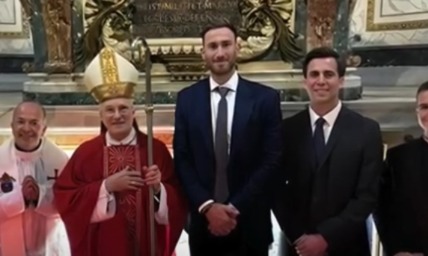 Retired NBA player Gordon Hayward converts to Catholicism