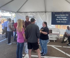 Baptists evangelize at Mississippi State Fair, 373 fairgoers make decisions for Christ 