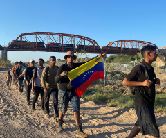 2,000-strong migrant caravan aims to cross US border ahead of potential Trump reelection 