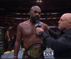 Jon Jones proclaims 'Jesus loves you,' gives God glory after UFC triumph in front of Trump