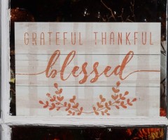 4 simple ways to raise thankful kids this November