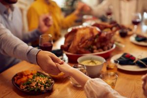 How to practice gratitude with your family this Thanksgiving