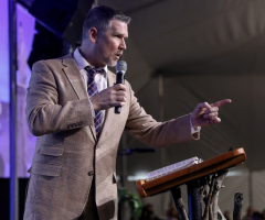 Greg Locke announces Global Vision Bible Church’s new campus during final tent service