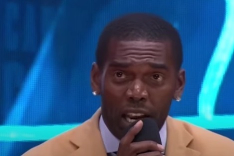 NFL Hall of Famer Randy Moss asks viewers to pray as he faces health challenge