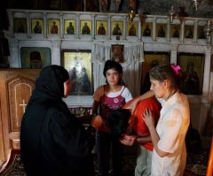 10 ways to pray for Syria's surviving Christian minority 