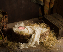 Town rallies after vandals destroy Nativity scene, restores display in time for Christmas