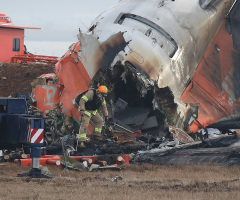 2 survivors of deadly South Korea plane crash detail moments before explosion 