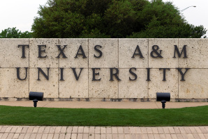 Judge blocks Texas A&M ban on drag shows, cites Shakespearan cross-dressing