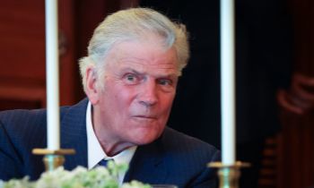 White House staffers rise for ‘Amazing Grace’ after Franklin Graham warns against rejecting Gospel