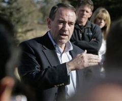 Huckabee Meets with Dobson, Eyes Romney's Delegates