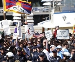 U.S. Leg of Olympic Torch Relay Dodges Protestors