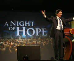 Osteen Arms Thousands with Hope, Not Doctrine