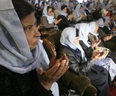 Afghan Reviews Rape Law Amid Int'l Outcry