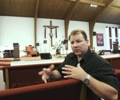 Pastor Invites Gunholders to Carry Arms to Church Event