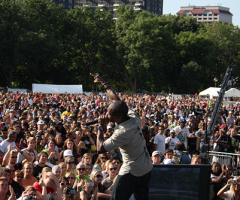 'Rock the River' Draws 65,000 in St. Louis